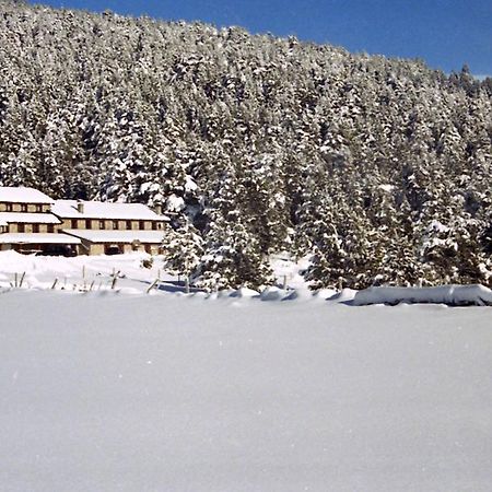 Auberge de jeunesse Refugi Cap Del Rec à Lles Extérieur photo