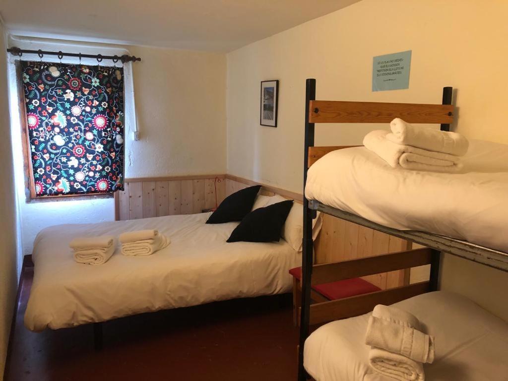 Auberge de jeunesse Refugi Cap Del Rec à Lles Extérieur photo