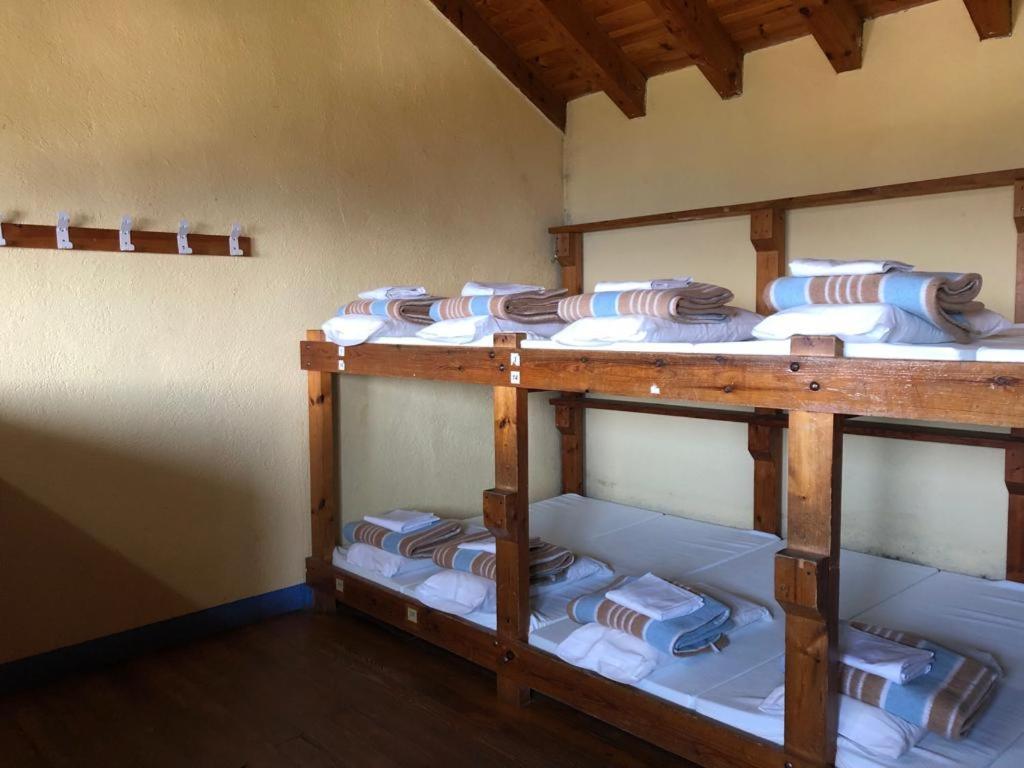 Auberge de jeunesse Refugi Cap Del Rec à Lles Extérieur photo