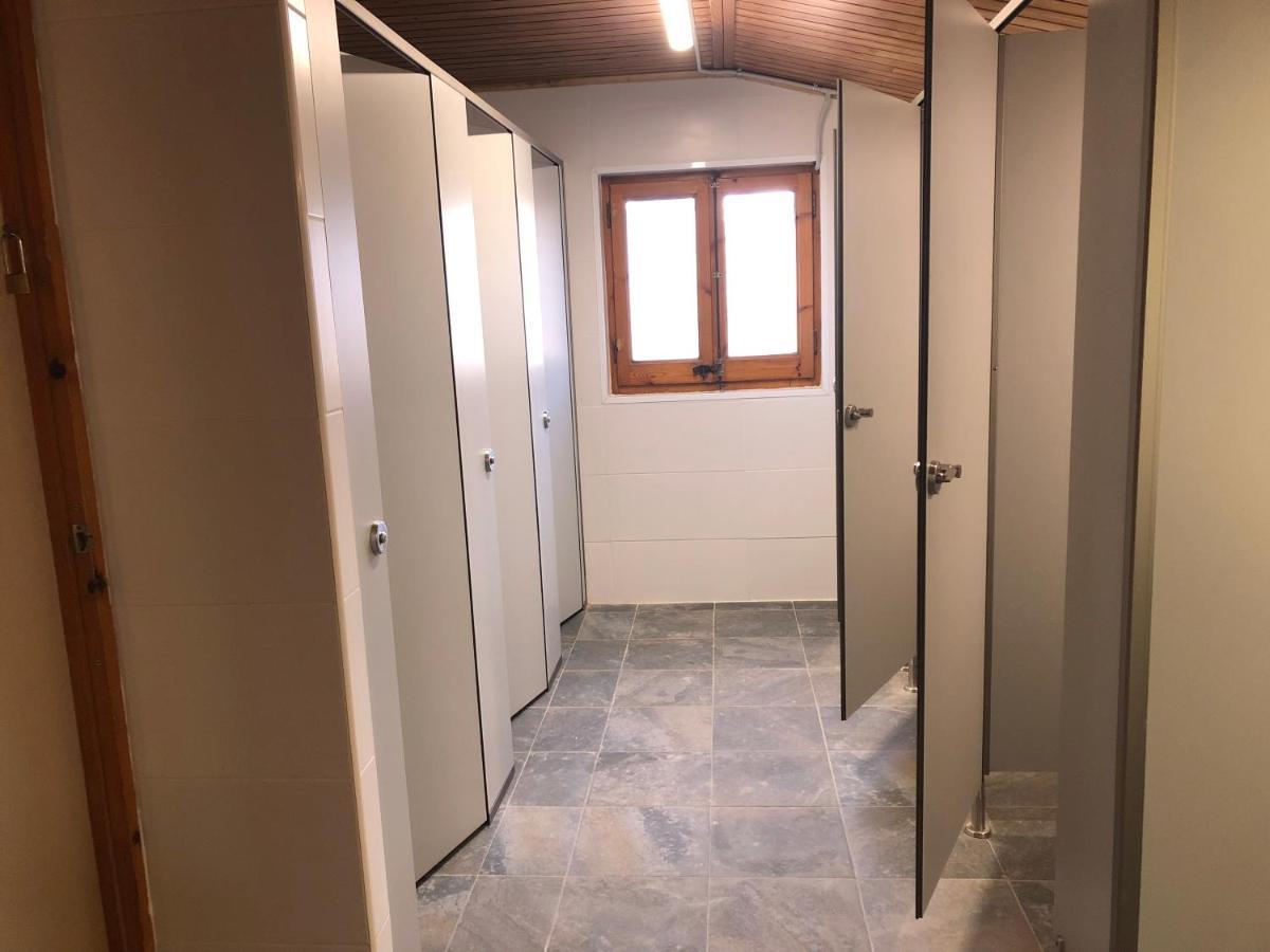 Auberge de jeunesse Refugi Cap Del Rec à Lles Extérieur photo