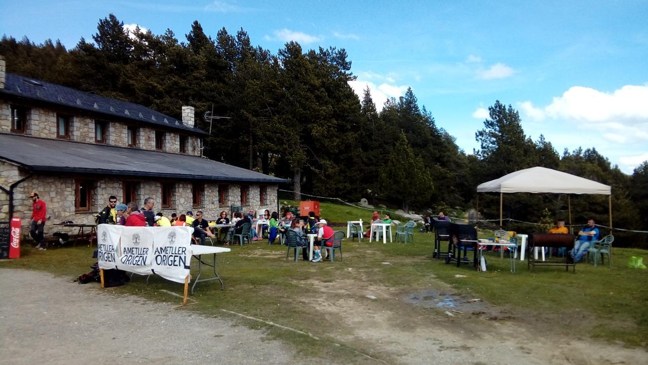 Auberge de jeunesse Refugi Cap Del Rec à Lles Extérieur photo