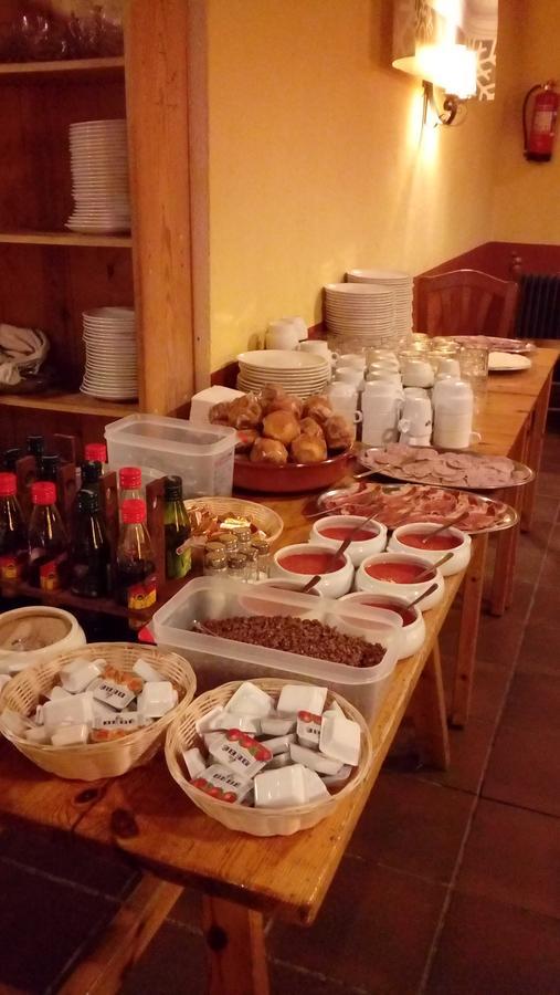 Auberge de jeunesse Refugi Cap Del Rec à Lles Extérieur photo
