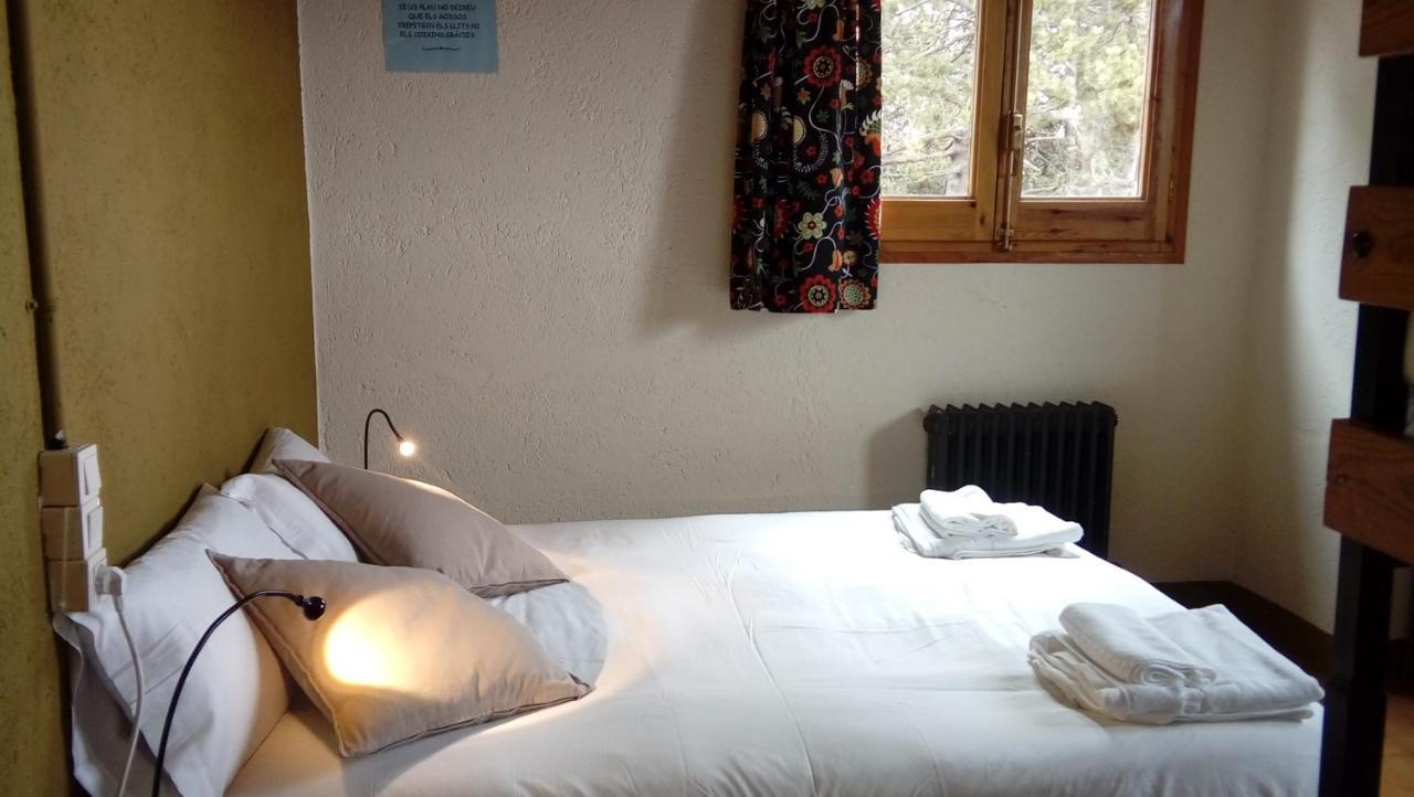 Auberge de jeunesse Refugi Cap Del Rec à Lles Extérieur photo