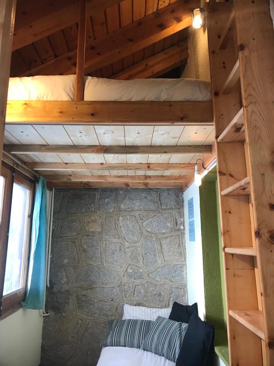 Auberge de jeunesse Refugi Cap Del Rec à Lles Extérieur photo