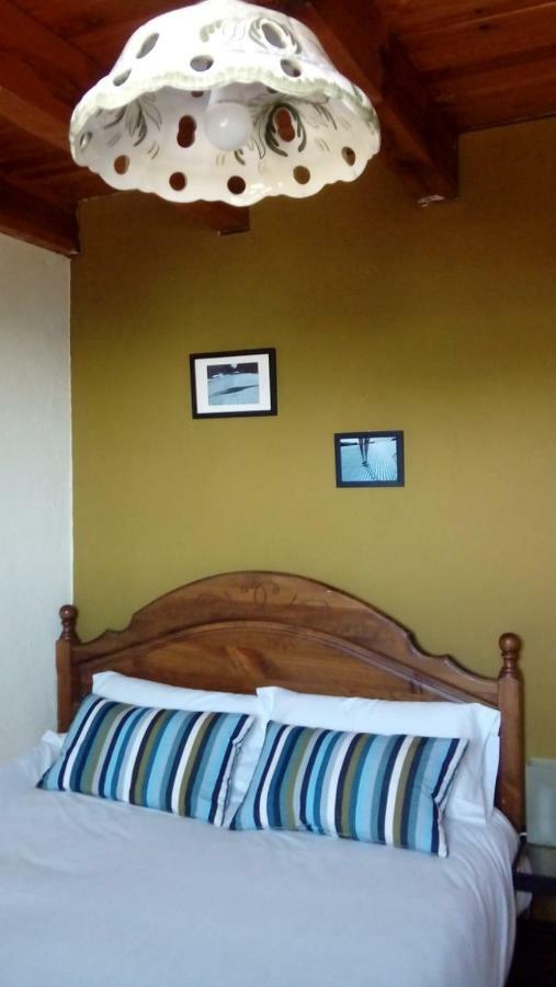 Auberge de jeunesse Refugi Cap Del Rec à Lles Extérieur photo